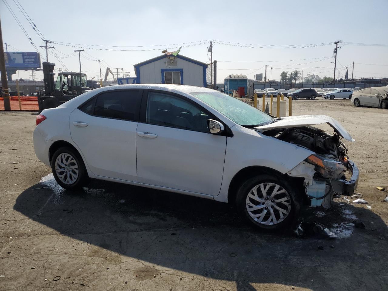 2018 Toyota Corolla VIN 5YFBURHE4JP845846 Copart auction photo, front end / rear end damage thumbnail 4