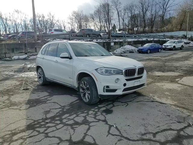 2016 BMW X5 VIN 5UXKR0C53G0P21119 Copart auction photo, burn damage thumbnail 11