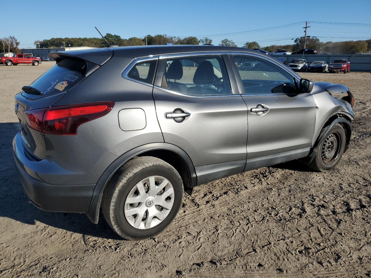 2018 Nissan Rogue VIN JN1BJ1CP8JW162738 Copart auction photo, front end / minor dent/scratches damage thumbnail 3