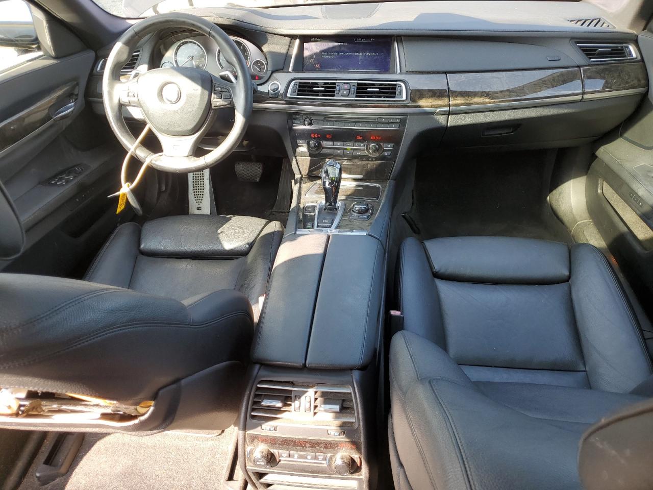 2013 BMW 7er VIN WBAYE4C59DDW22840 Copart auction photo, rear end / side damage thumbnail 8
