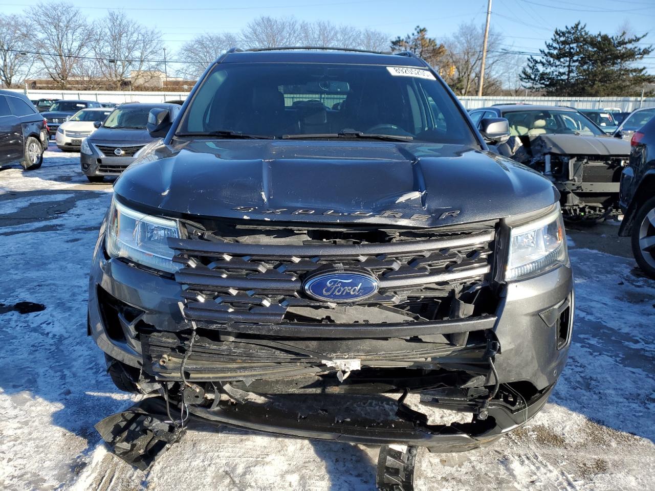2018 Ford Explorer VIN 1FM5K8D8XJGC47979 Copart auction photo, front end / side damage thumbnail 5