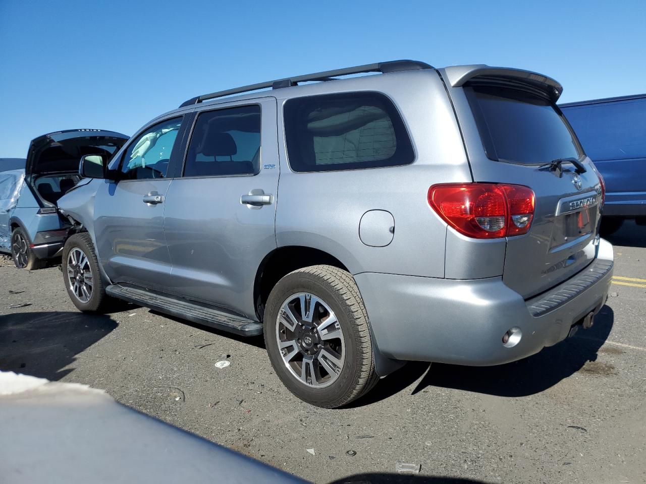 2013 Toyota Sequoia VIN 5TDBY5G12DS084600 Copart auction photo, front end damage thumbnail 2
