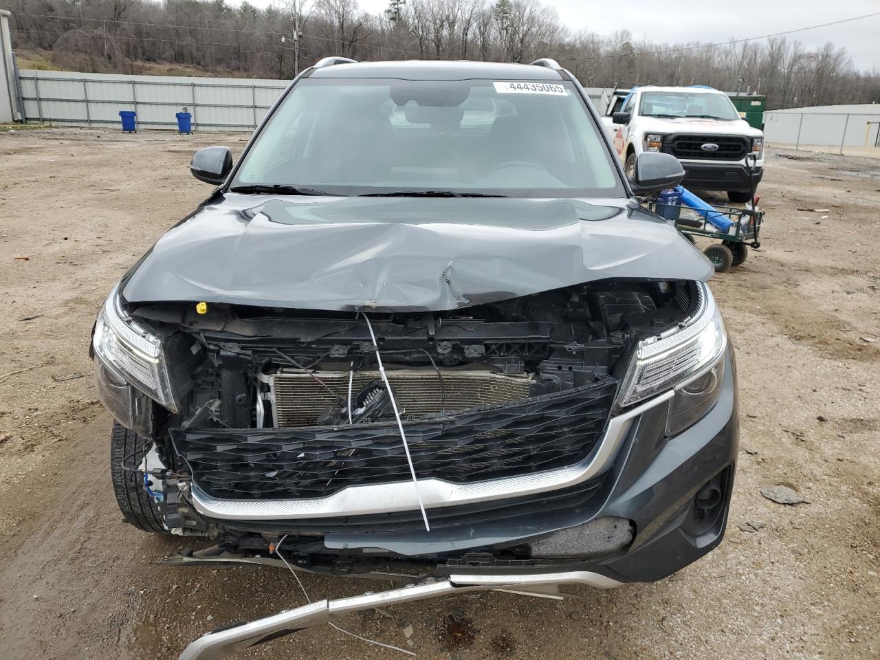 2023 KIA Seltos VIN KNDEU2AA0P7444719 Copart auction photo, front end damage thumbnail 5
