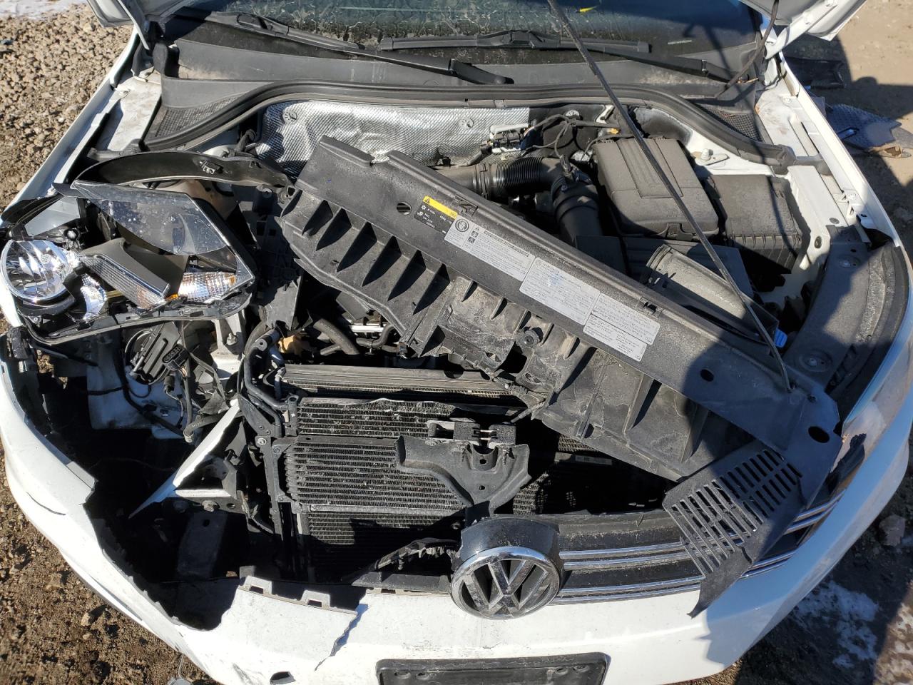 2015 Volkswagen Tiguan VIN WVGBV7AX8FW605562 Copart auction photo, front end damage thumbnail 12