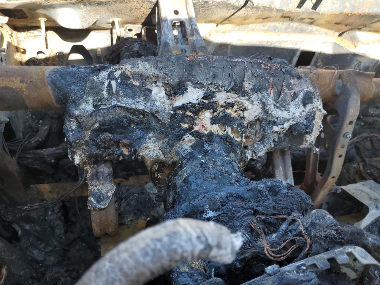 2009 Dodge Avenger VIN 1B3LC56DX9N507128 Copart auction photo, burn damage thumbnail 9