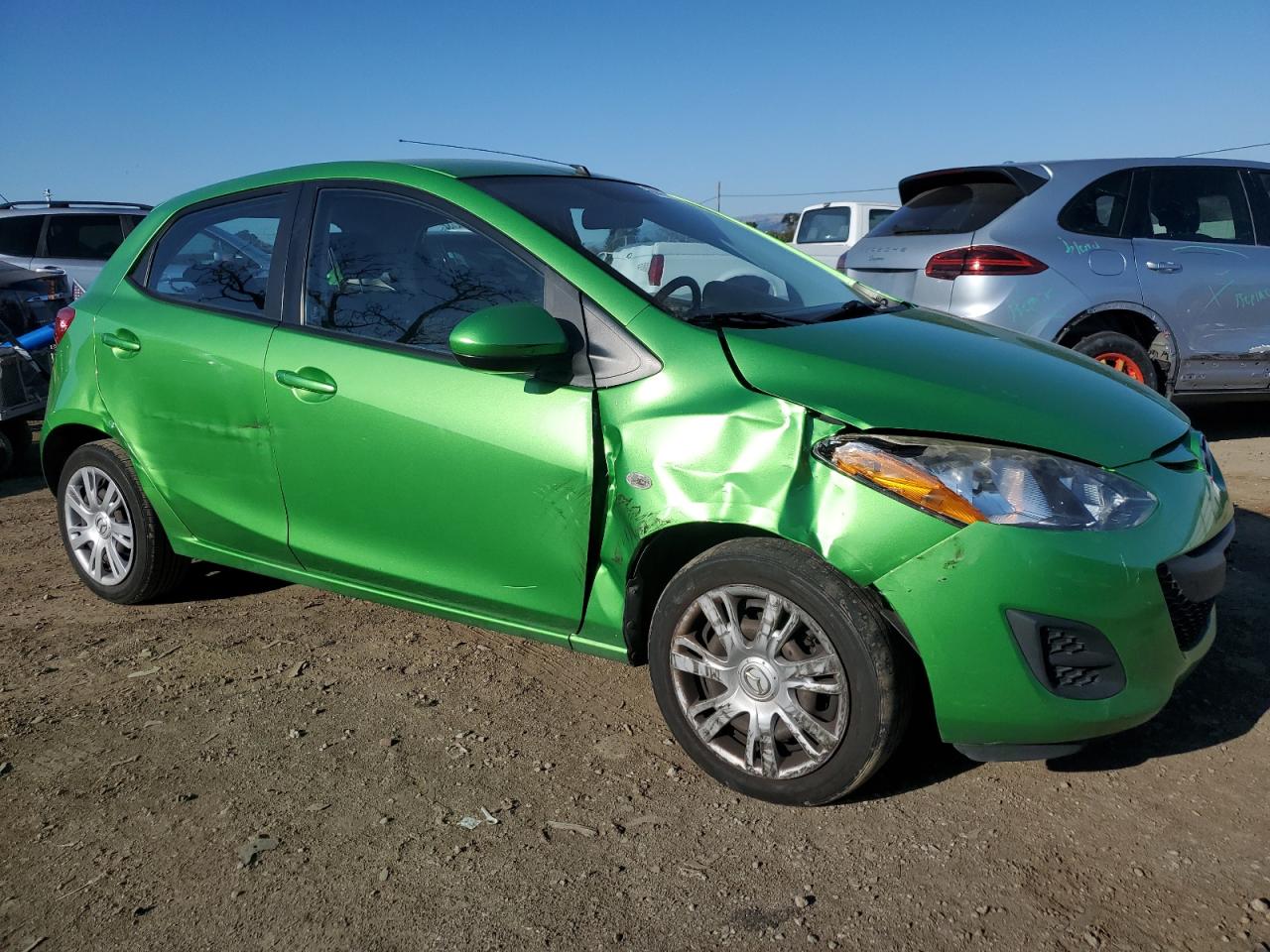 2011 Mazda 2 VIN JM1DE1HY8B0126936 Copart auction photo, front end / side damage thumbnail 4