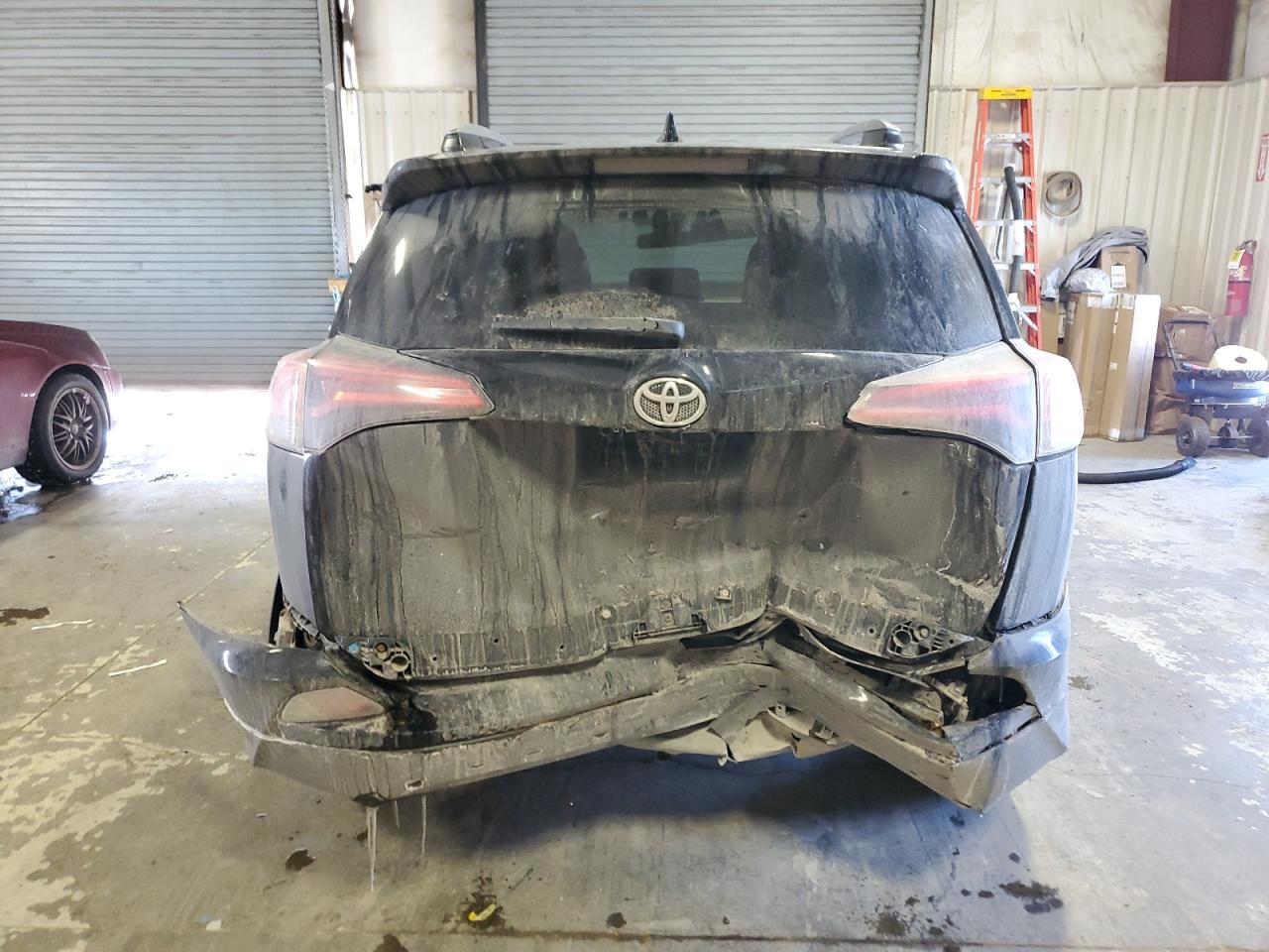 2018 Toyota RAV 4 VIN 2T3RFREV4JW796649 Copart auction photo, rear end / front end damage thumbnail 6