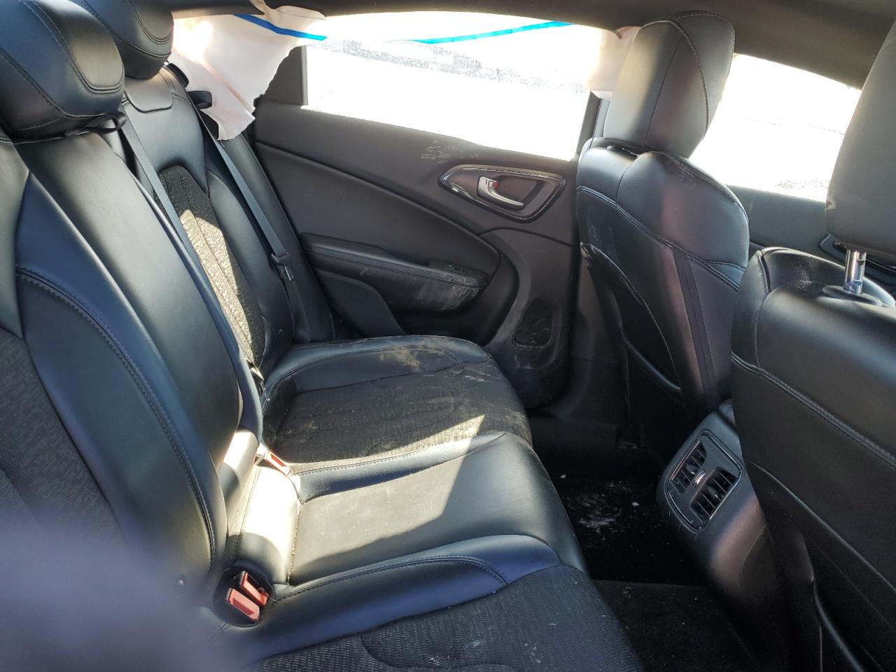 2015 Chrysler 200 VIN 1C3CCCDG5FN664887 Copart auction photo, side / front end damage thumbnail 10