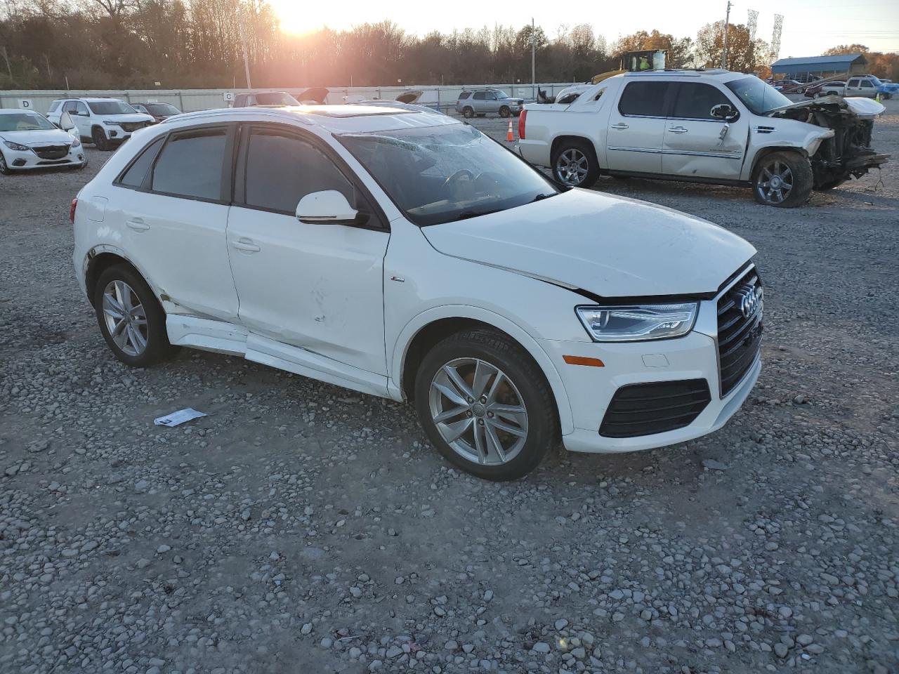2018 Audi Q3 VIN WA1BCCFS9JR014318 Copart auction photo, all over damage thumbnail 4