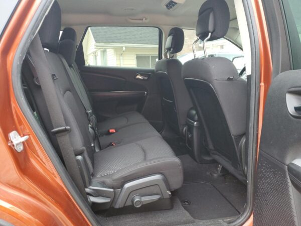 DODGE JOURNEY BURGUNDY - 3C4PDDBG1DT566004