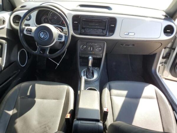 Volkswagen BEETLE 2015 - 3VW517AT5FM810179