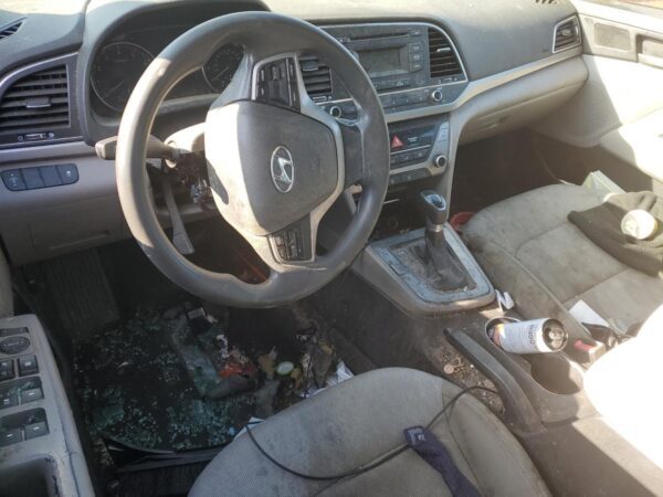 HYUNDAI ELANTRA SILVER - 5NPD74LF5HH071004