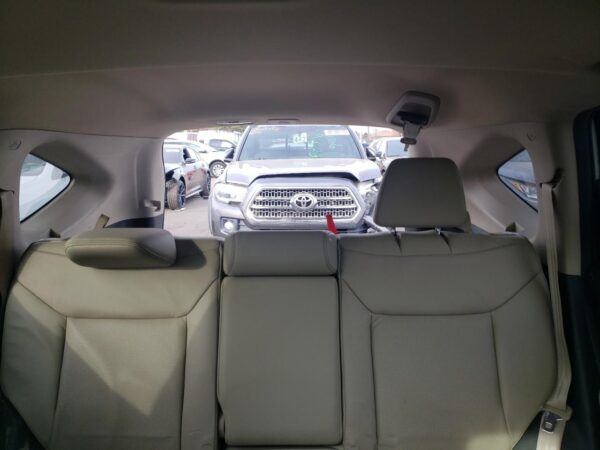 HONDA CRV WHITE - 5J6RM4H7XGL050122