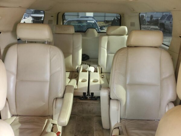 CADILLAC ESCALADE BEIGE - 1GYFK66808R268066