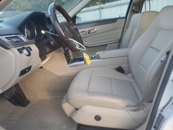 2015 Mercedes-Benz E300 WHITE - WDDHF5FB0GB220640