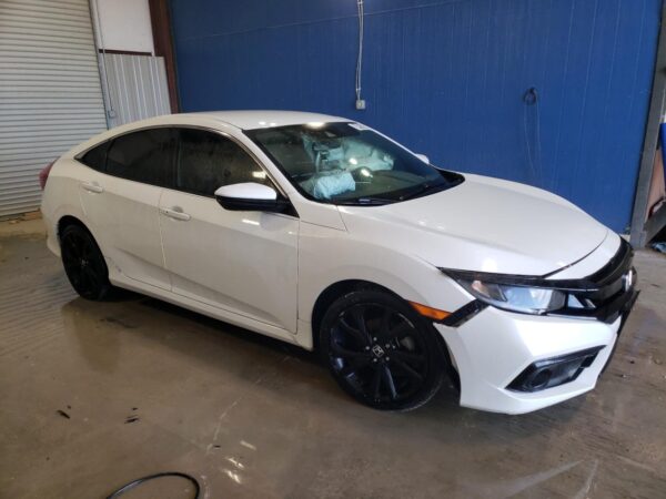 HONDA CIVIC WHITE - 2HGFC2F89KH571528