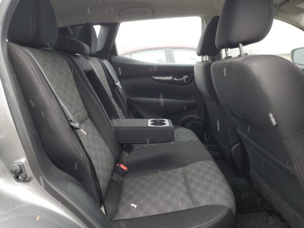 NISSAN ROGUE GRAY - JN1BJ1CRXJW200522