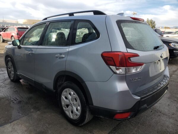 SUBARU FORESTER SILVER - JF2SKACC4KH511375