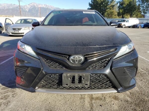 TOYOTA CAMRY BLACK - 4T1B61HK7JU133704