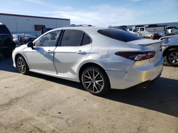 TOYOTA CAMRY WHITE - 4T1F31AK1PU608521