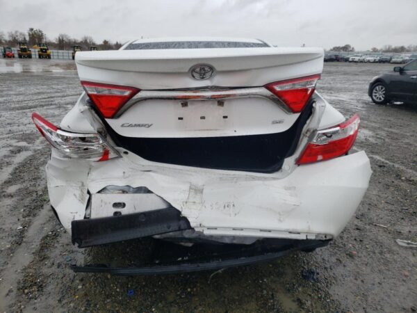 TOYOTA CAMRY WHITE - 4T1BF1FK4HU279149