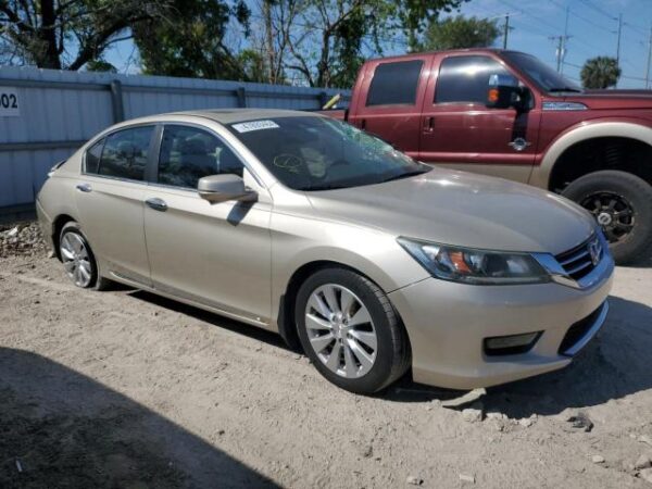 Honda Accord 2015 - 1HGCR2F80FA244165