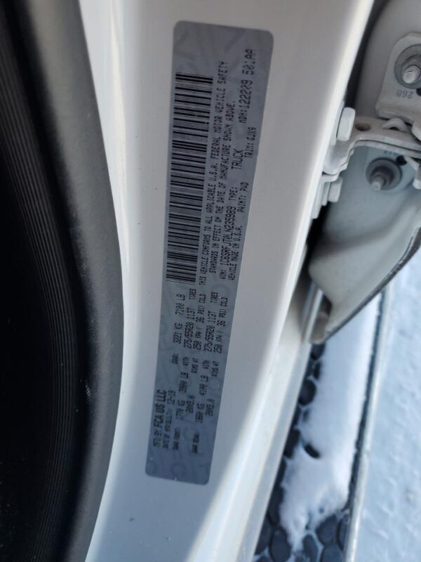 RAM 1500 WHITE - 1C6SRFJT0LN235989