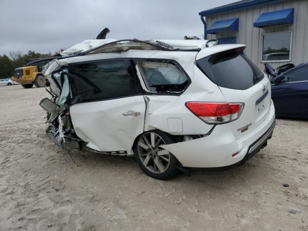 NISSAN PATHFINDER WHITE - 5N1AR2MN5EC713635