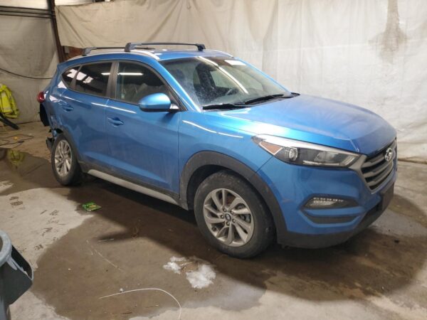 HYUNDAI TUCSON BLUE - KM8J3CA4XJU736089