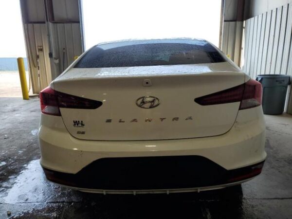 Hyundai Elantra 2019 - 5NPD74LF9KH494238