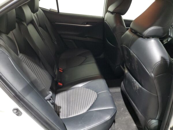 TOYOTA CAMRY WHITE - 4T1G11AK8MU454251