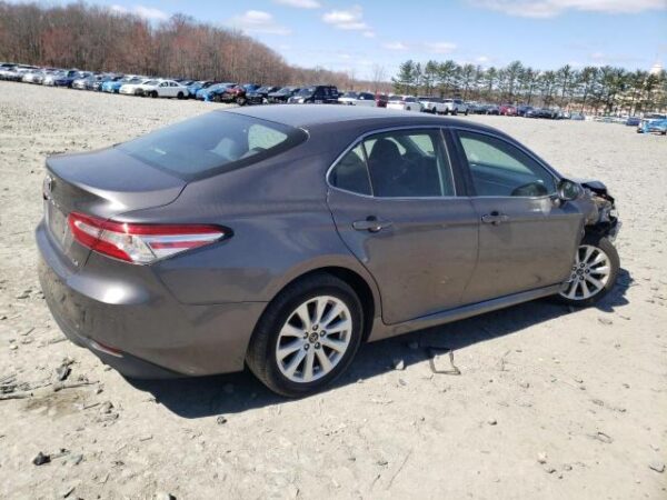 Toyota CAMRY 2018 - 4T1B11HK4JU598004