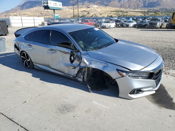 HONDA ACCORD SILVER - 1HGCV3F20NA046522
