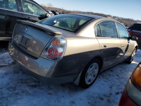 NISSAN ALTIMA SILVER - 1N4AL11D14C157243