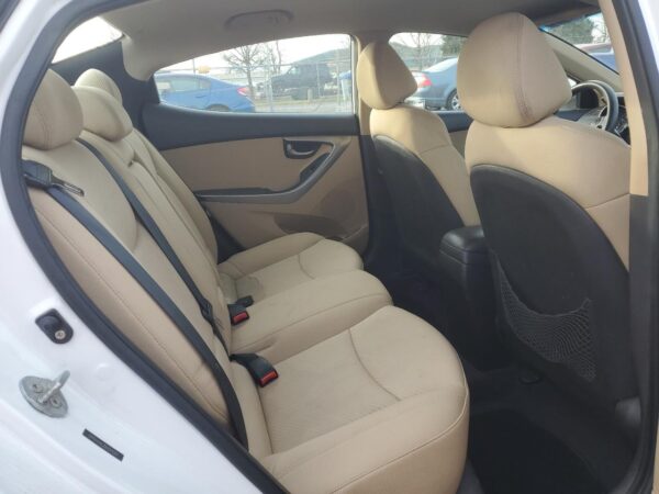 HYUNDAI ELANTRA WHITE - 5NPDH4AE2BH044597