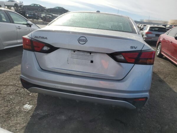 NISSAN ALTIMA SILVER - 1N4BL4DV0PN330804