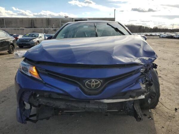 Toyota CAMRY 2018 - 4T1B11HK8JU579455
