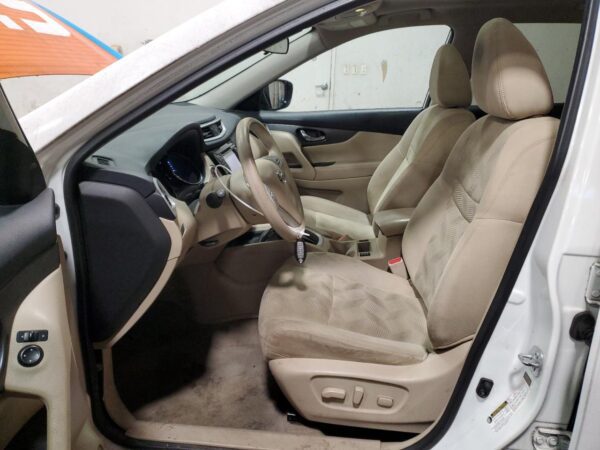 NISSAN ROGUE WHITE - 5N1AT2MV0FC760686