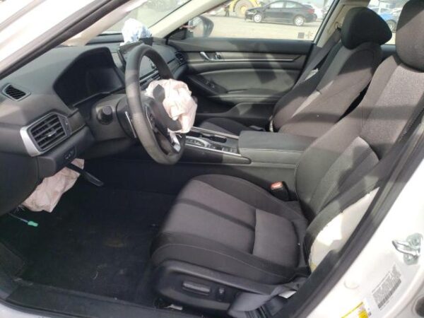 Honda Accord 2021 - 1HGCV3F44MA010087