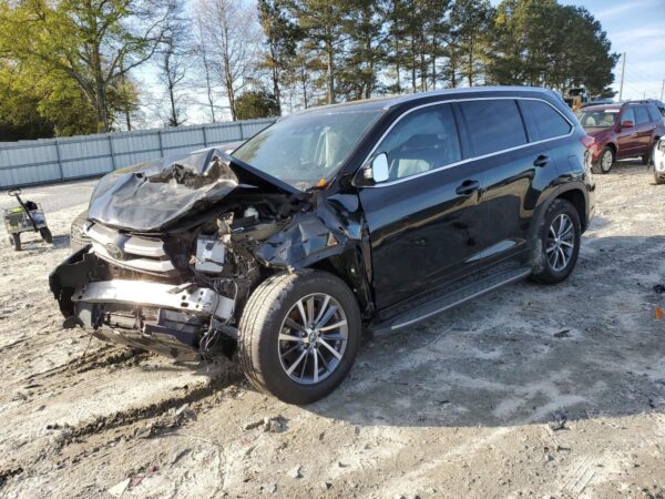 Toyota Highlander Xle 2017 Black 3.5L — 5TDJZRFH6HS375704