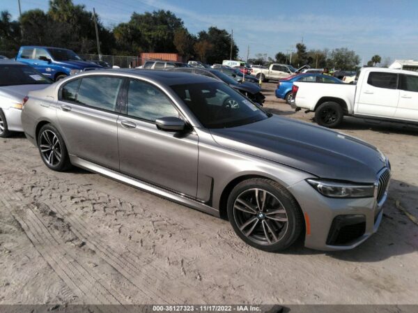 Bmw 740I Xdrive 2022 Silver 3.0L — WBA7T4C0XNCG88488