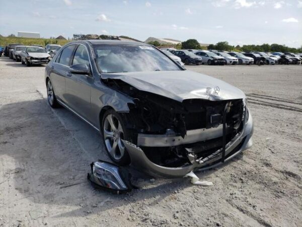 Mercedes-Benz S 550 2015 Gray 4.6L 8 — WDDUG8CB4FA069730