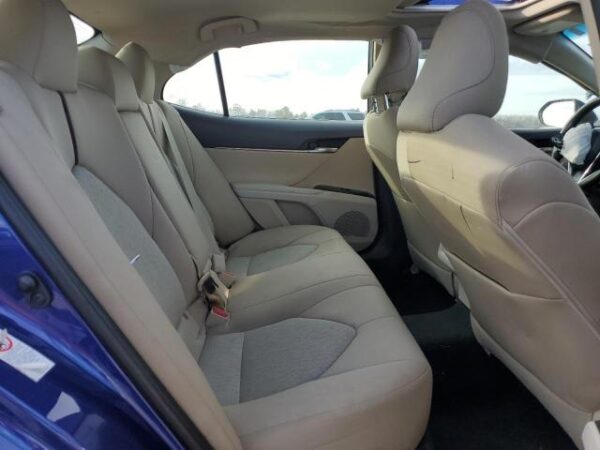 Toyota CAMRY 2018 - 4T1B11HK8JU579455