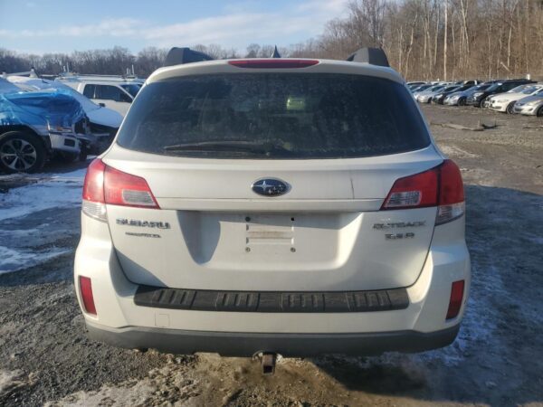 SUBARU OUTBACK WHITE - 4S4BRDJC0B2413229