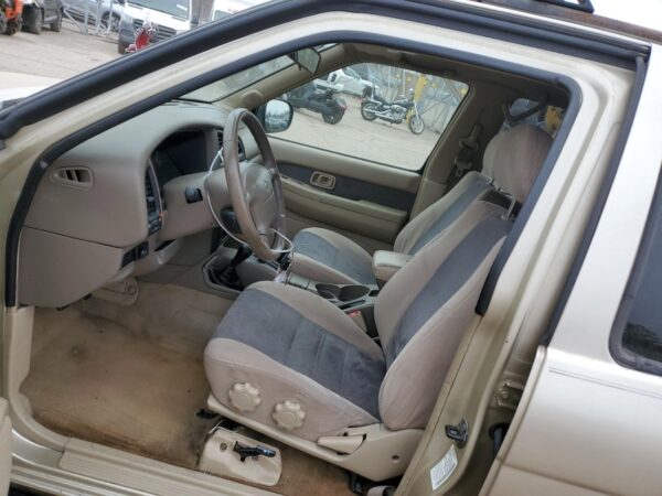 NISSAN PATHFINDER GOLD - JN8DR09Y11W609651