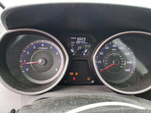 HYUNDAI ELANTRA SILVER - KMHDH4AEXDU564566