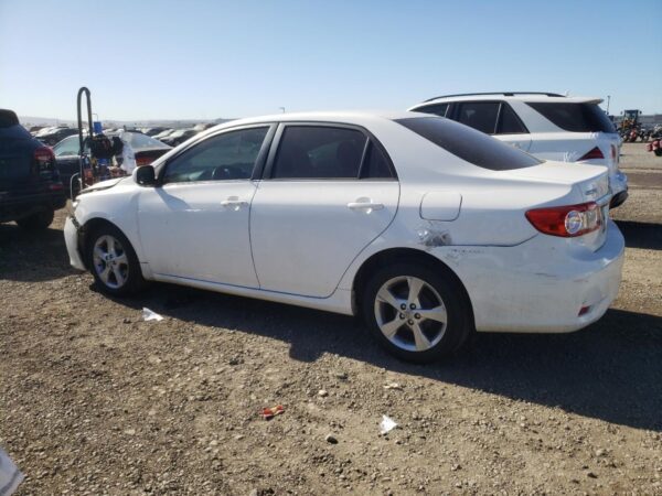 TOYOTA COROLLA WHITE - JTDBU4EE3DJ111828