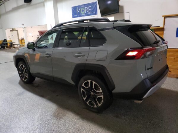 TOYOTA RAV4 GRAY - 2T3J1RFV4MW196969