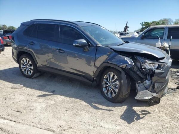 Toyota RAV4 2021 - 2T3C1RFV6MC143877