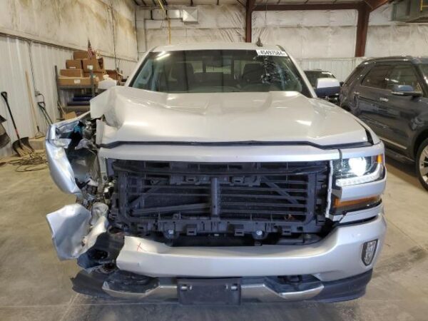 Chevrolet SILVERADO 2018 - 1GCVKREC8JZ109276